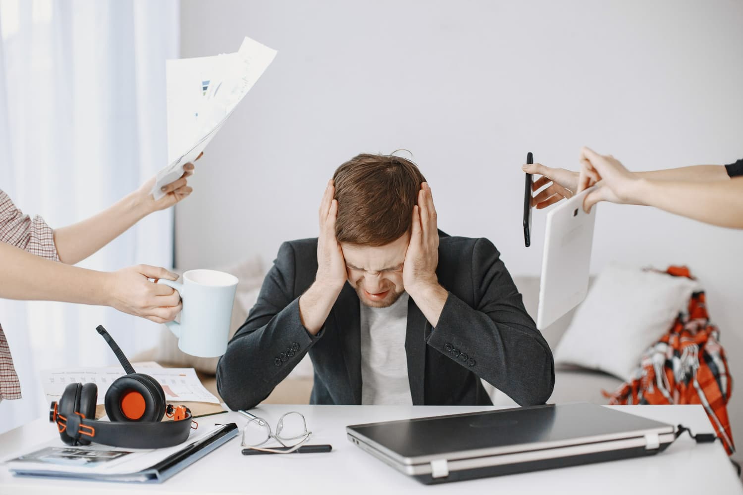 Burnout Adalah: Tanda, Bedanya dengan Stres, dan Cara Memulihkan Diri