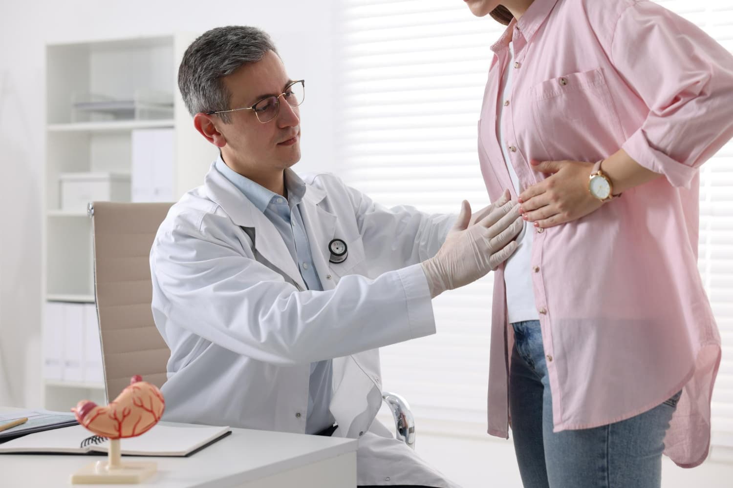 Ciri-Ciri Maag Kronis dan Kapan Perlu Periksa ke Dokter