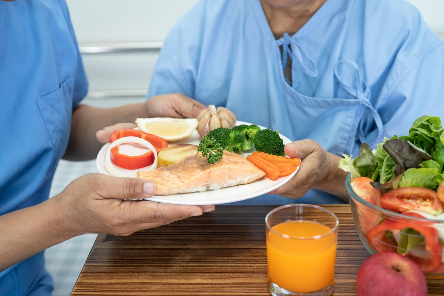 Makanan yang Tidak Boleh Dimakan setelah Operasi Tumor Jinak: Daftar dan Mitos yang Perlu Diluruskan