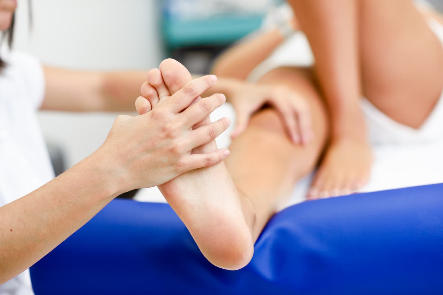 Bunion: Gejala, Penyebab, Cara Mengatasi, dan Kapan Harus ke Dokter