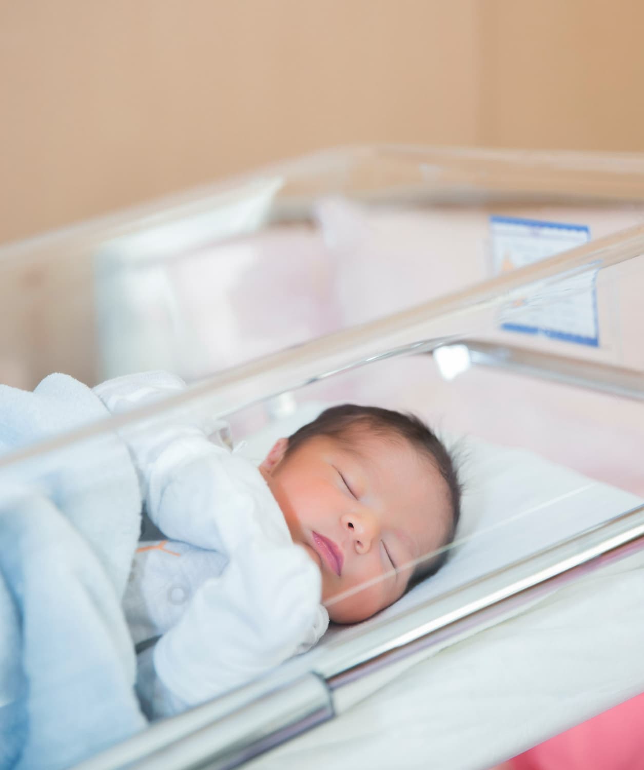 Bayi Baru Lahir Tidur Terus: Kapan Wajar dan Kapan Perlu ke Dokter?