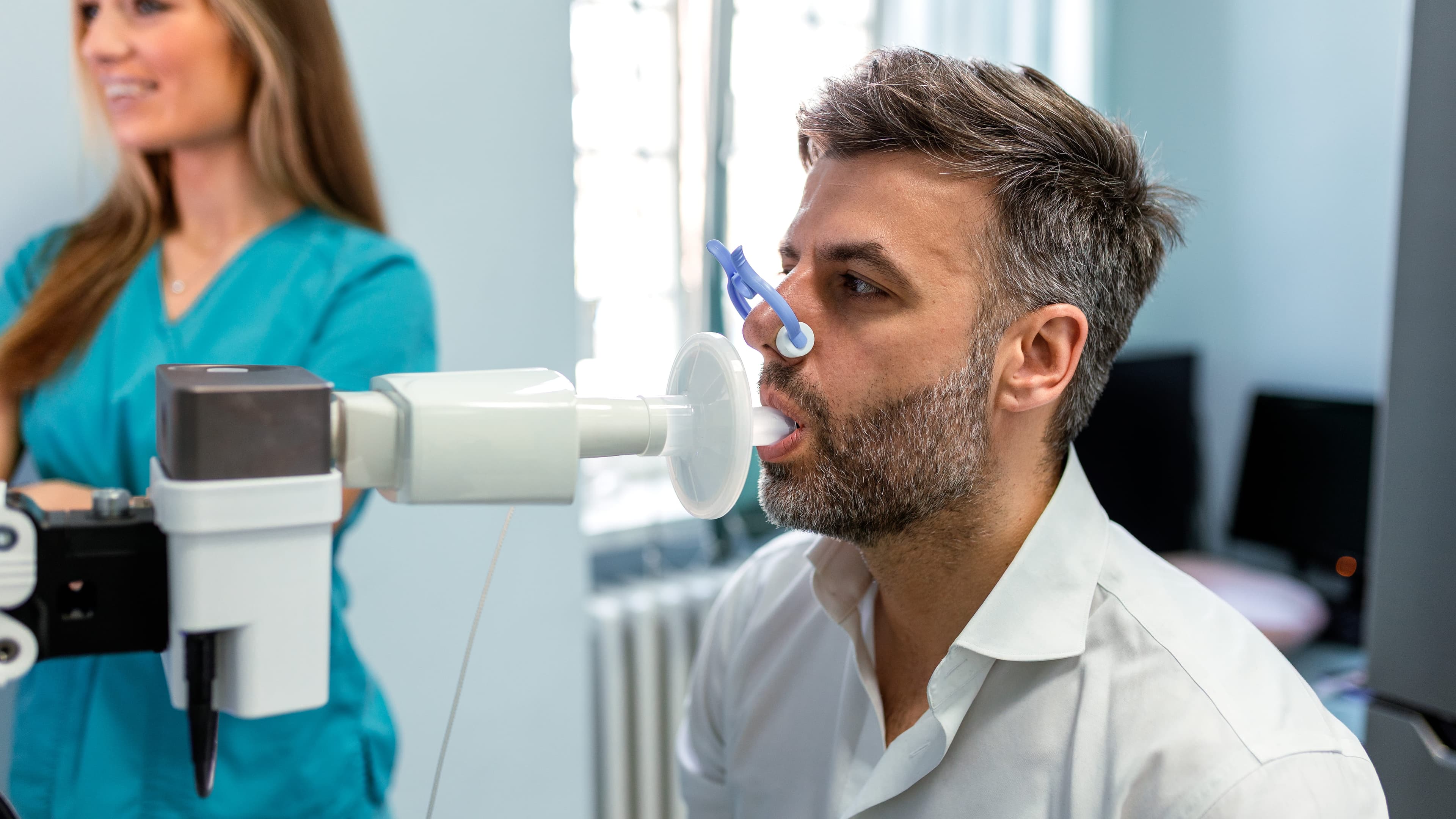 Spirometri: Kenali Cara Kerja, Persiapan, hingga Arti Hasil Tes Fungsi Paru