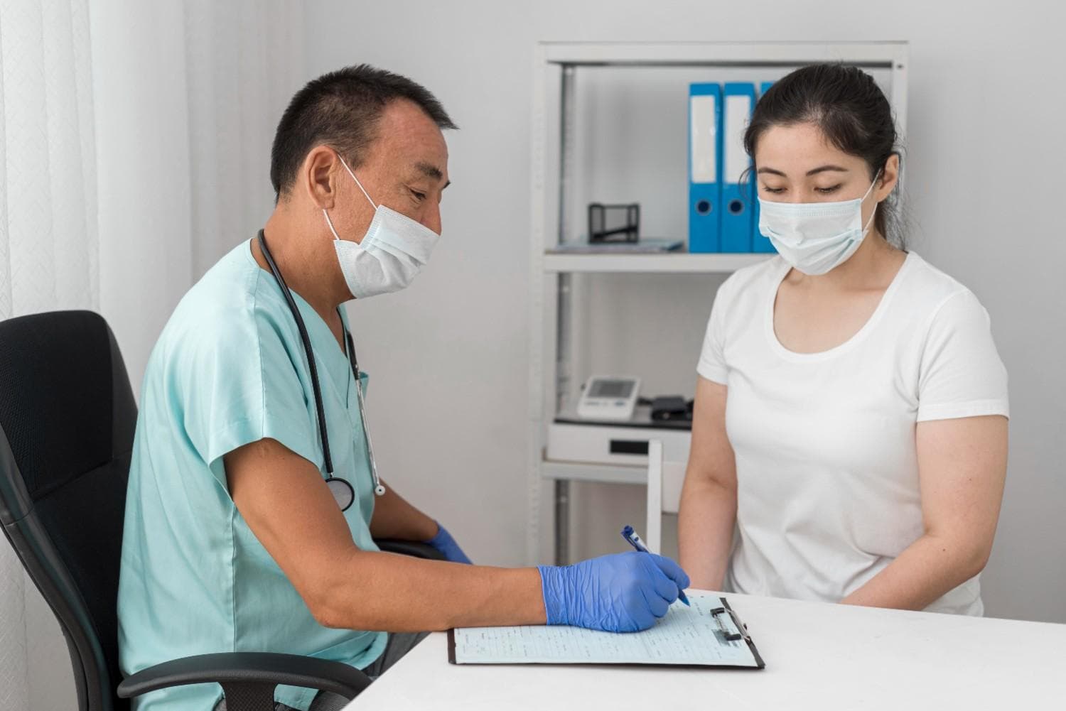 tes influenza akurat dengan Influenza A/B Antigen Test di Klinik Bumame