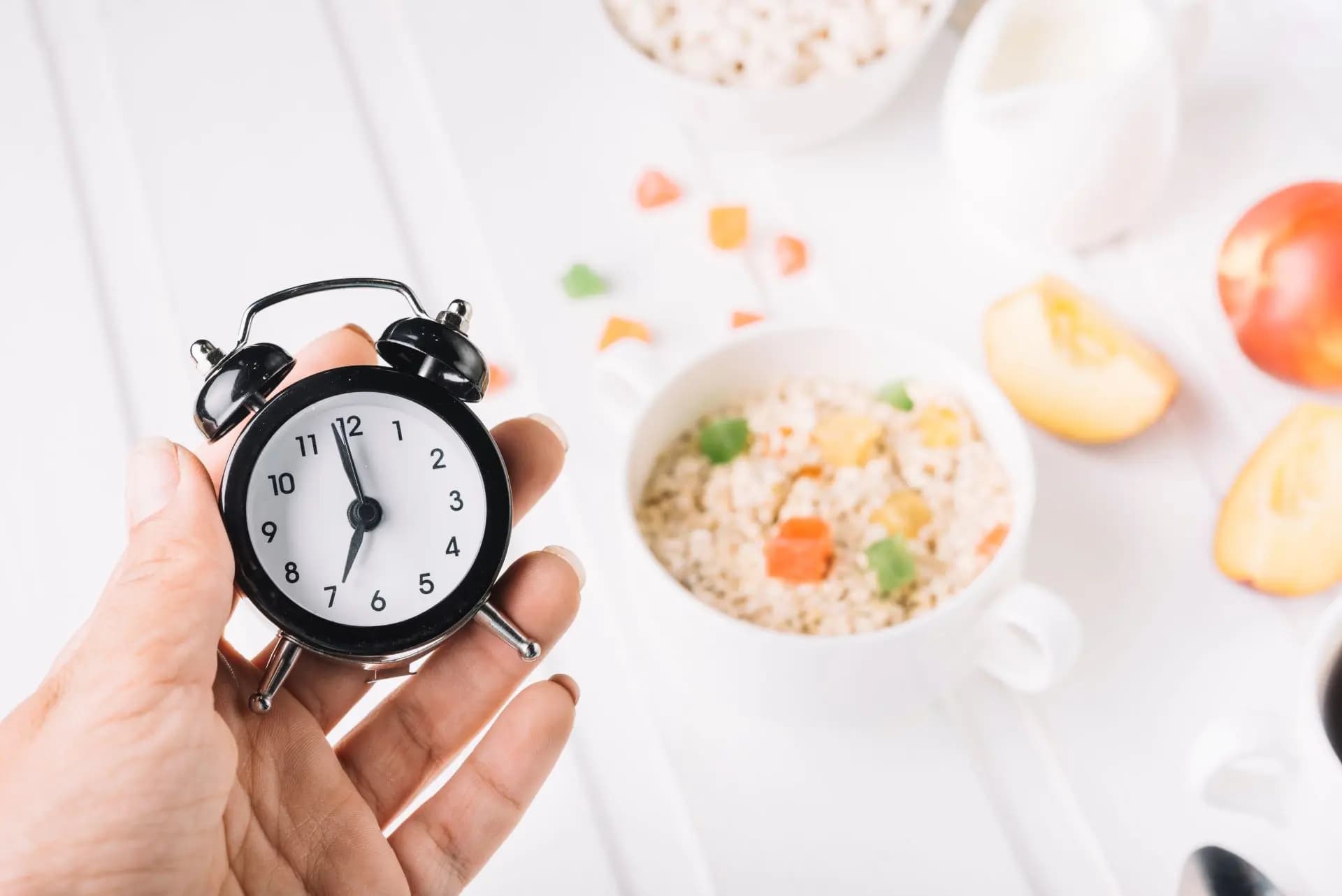 Intermittent Fasting untuk Pemula: Manfaat Selain Turunkan Berat Badan