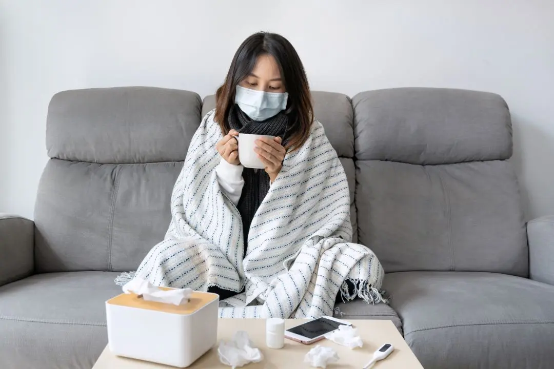 Gejala COVID vs Flu Musiman: Perbedaan dan Penanganan yang Tepat